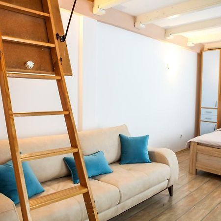 Sara Apartment Τσέτινιε Εξωτερικό φωτογραφία